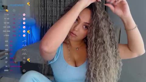 Snapshot of _just_a_queen_3 chatting on 01.06.26 _just_a_queen_3 online show from 01.06.26