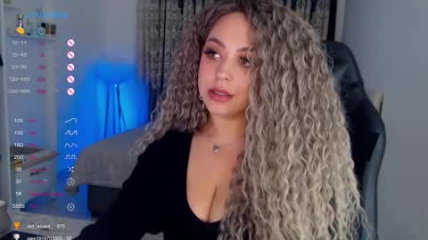 Snapshot of _just_a_queen_3 chatting on 01.12.26 _just_a_queen_3 online show from 01.12.26