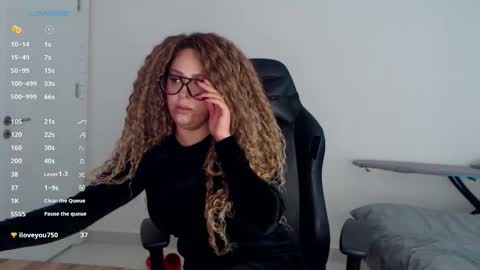 Snapshot of _just_a_queen_3 chatting on 03.08.26 _just_a_queen_3 online show from 03.08.26