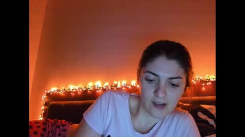 _just_a_simple_girl online show from 02.05.25