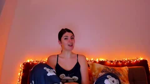 _just_a_simple_girl online show from 02.20.25