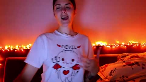 _just_a_simple_girl online show from 10.19.25