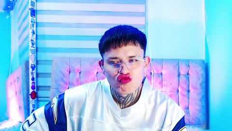 mod online show from 05.09.26