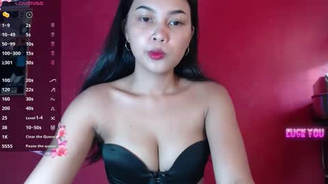 Snapshot of _justrea chatting on 05.31.26 call me rea online show from 05.31.26