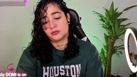 Snapshot of _kat_1 chatting on 10.04.25 online show from 10.04.25