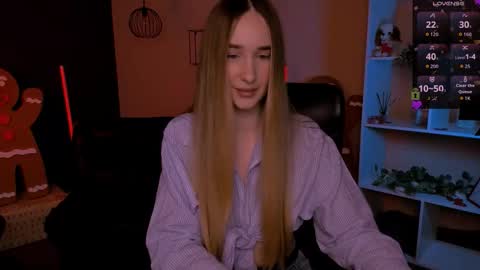 _kellykitten_ online show from 12.18.25