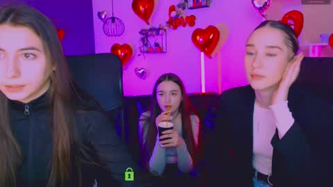 _kellykitten_ online show from 03.04.26