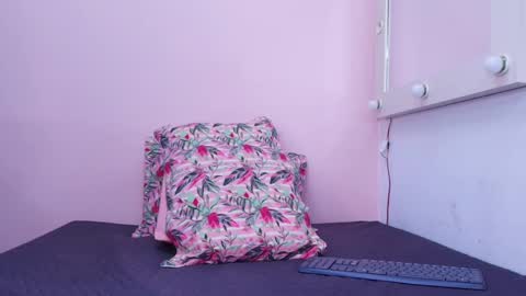 Snapshot of _kendall_07 chatting on 09.13.25 Kendall online show from 09.13.25