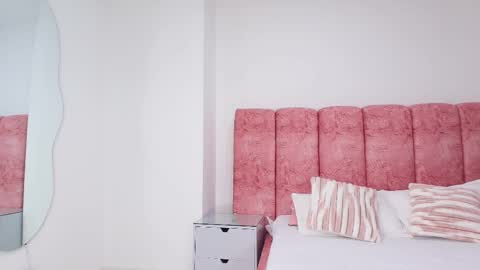 Snapshot of _kendall_07 chatting on 11.28.25 Kendall online show from 11.28.25