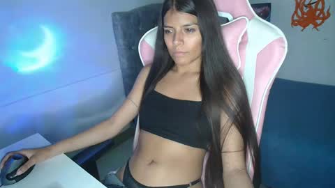 Snapshot of _kendall_jones chatting on 02.08.25 _kendall_jones online show from 02.08.25