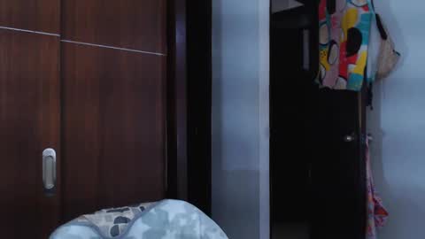  Dani  online show from 02.14.25