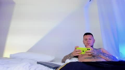    online show from 02.03.25