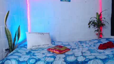 Snapshot of _kheftha_04 chatting on 01.06.25 Nucita online show from 01.06.25