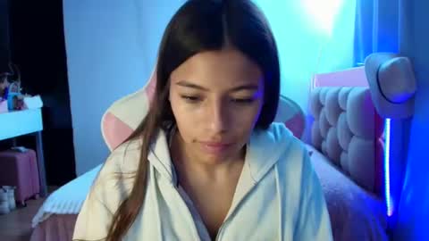 khloe sweet online show from 04.24.26