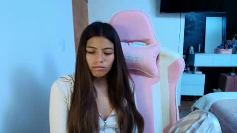khloe sweet online show from 04.28.26