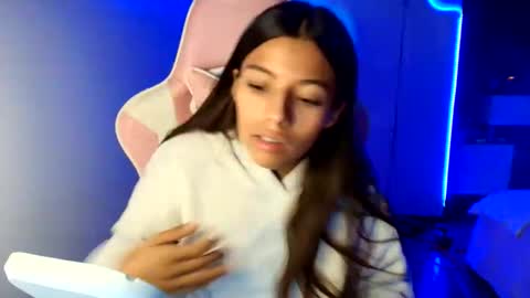 khloe sweet online show from 05.26.26