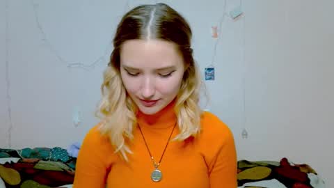 _kikiclark_ online show from 10.02.25