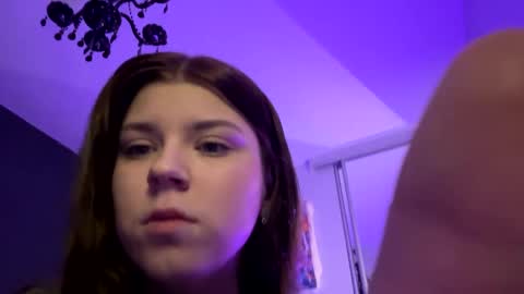 Snapshot of _kirieshka chatting on 02.07.25 Molly   Emily online show from 02.07.25