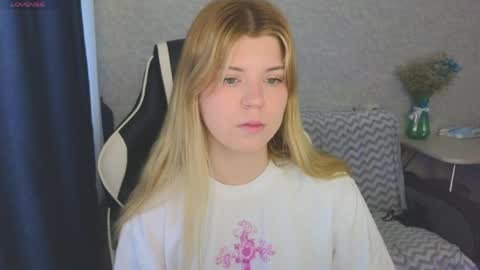 Molly   Emily online show from 05.28.26