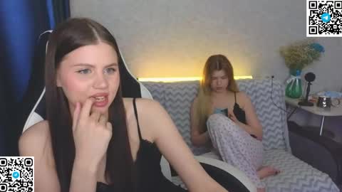 Molly   Emily online show from 05.29.26