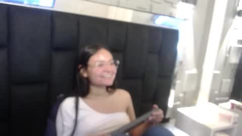 Jalina online show from 10.22.25