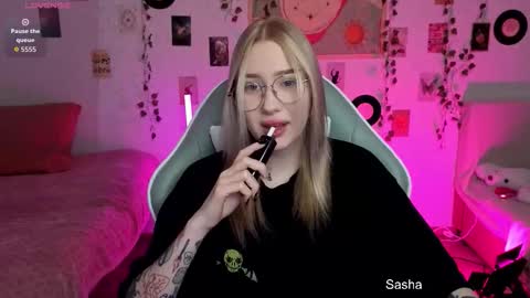 _kitekat_ online show from 10.29.25