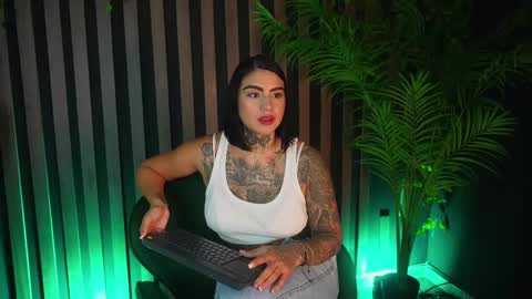 Snapshot of _kleo_ chatting on 02.25.25 online show from 02.25.25