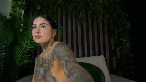 Snapshot of _kleo_ chatting on 03.12.25 online show from 03.12.25