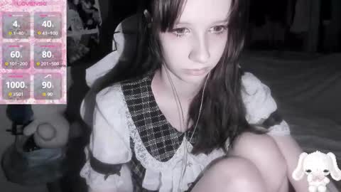  kuro  online show from 03.17.26