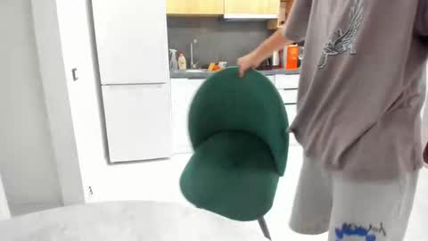 Snapshot of _kurt chatting on 10.15.25 Kurt online show from 10.15.25