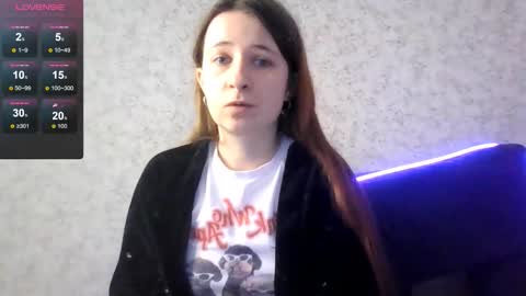 Snapshot of _kylle_ chatting on 09.27.25 _kylle_ online show from 09.27.25