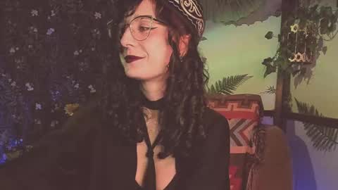 Lady Luna online show from 02.26.25