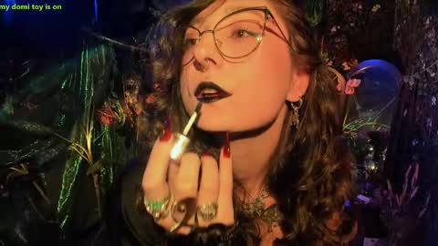 Lady Luna online show from 04.30.26