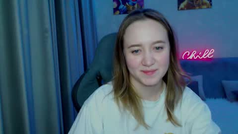 _lalune_ online show from 02.16.25