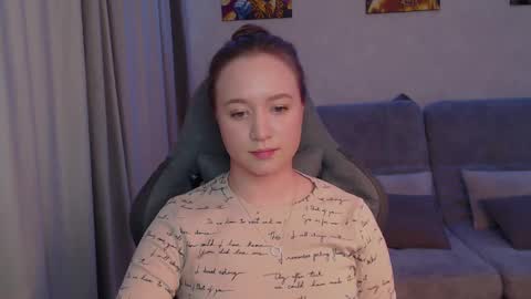 _lalune_ online show from 03.05.25