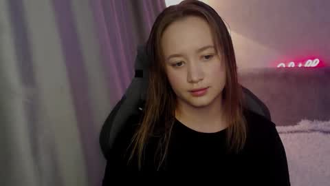 _lalune_ online show from 09.25.25