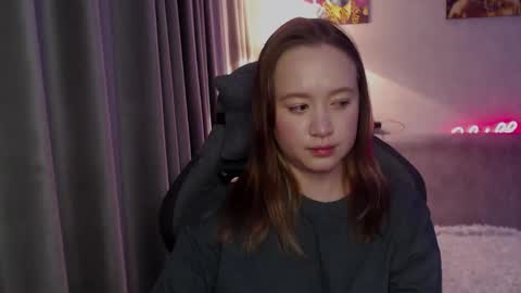 _lalune_ online show from 09.30.25