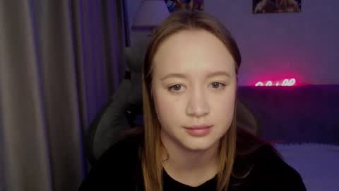 _lalune_ online show from 10.08.25