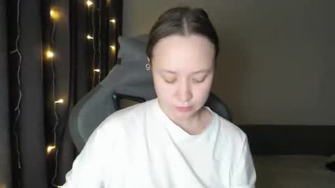 _lalune_ online show from 01.18.26