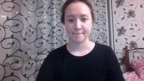 _lalune_ online show from 02.15.26