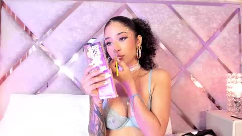 Lanna  online show from 11.08.25