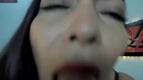 Lauralove online show from 05.08.26