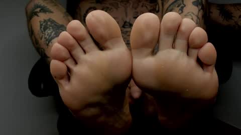 Layne online show from 12.10.24