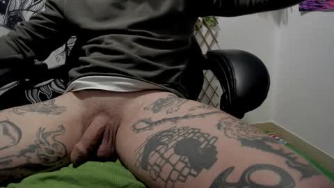 Layne online show from 02.21.25