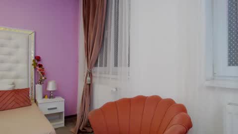 Lena Paul online show from 03.12.25