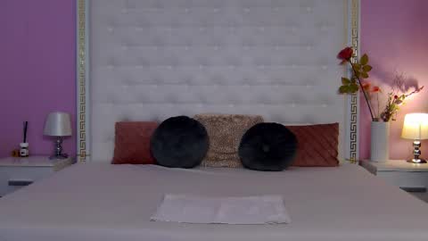 Lena Paul online show from 02.20.26