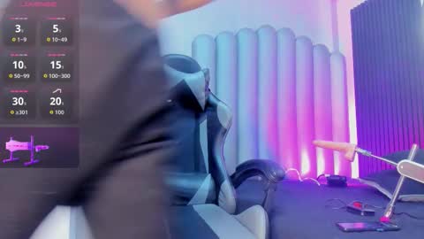 _leohot_ online show from 10.30.25