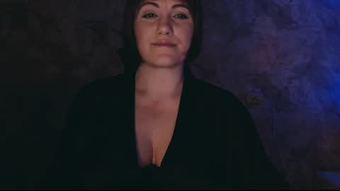 Snapshot of _letty_ chatting on 03.08.25 Letty online show from 03.08.25