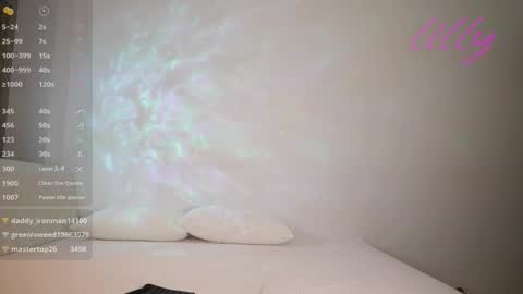 _lillilly_ online show from 05.30.26