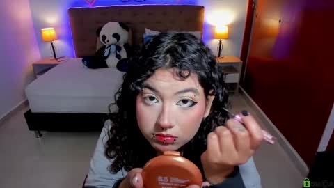 Snapshot of _lilly_miller chatting on 09.28.25 Liily online show from 09.28.25